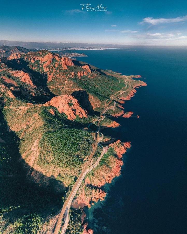 Charmant 2 Pieces A Port-Fréjus Dış mekan fotoğraf